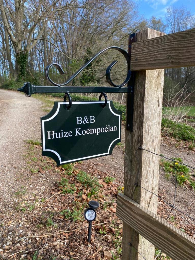 Alojamento de Acomodação e Pequeno-almoço Huize Koempoelan